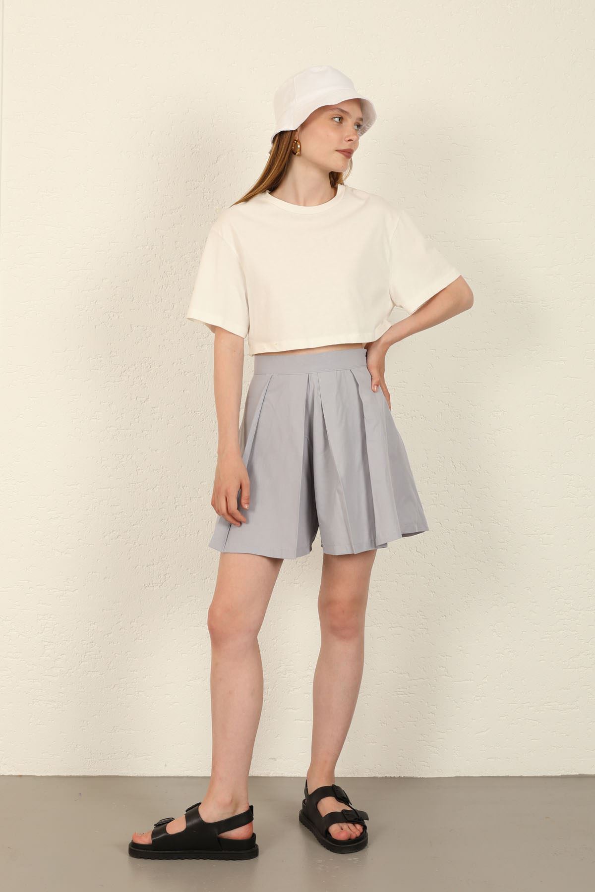 Woven Fabric Wide Pleated Mini Skirt - Grey