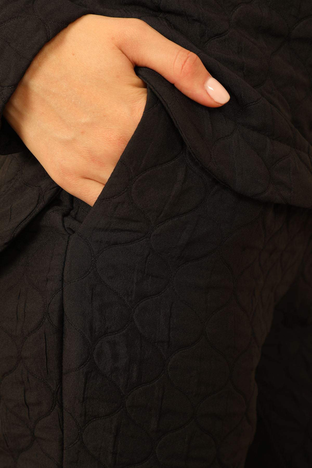 Jakar Fabric Hooded Sets-Black