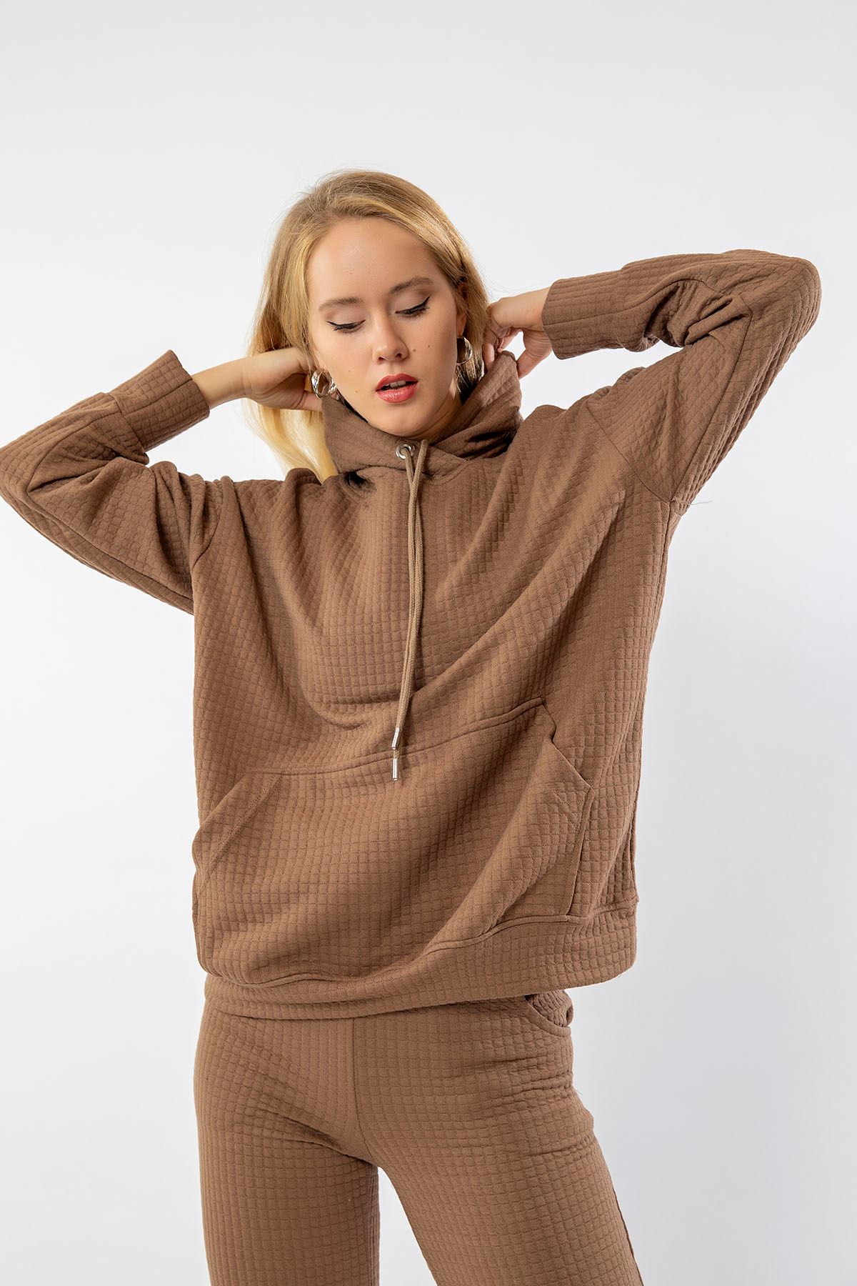 Honeycomb Fabric Long Sleeve Hooded Hip Height Oversize Women Sweatshirt - Chanterelle 