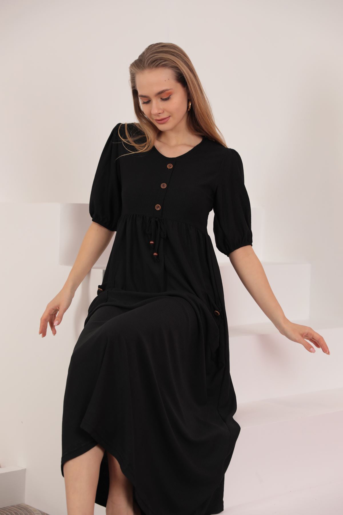 Örme Bürümcük Kumaş Önü Düğme Detay Kadın Uzun Elbise-Siyah