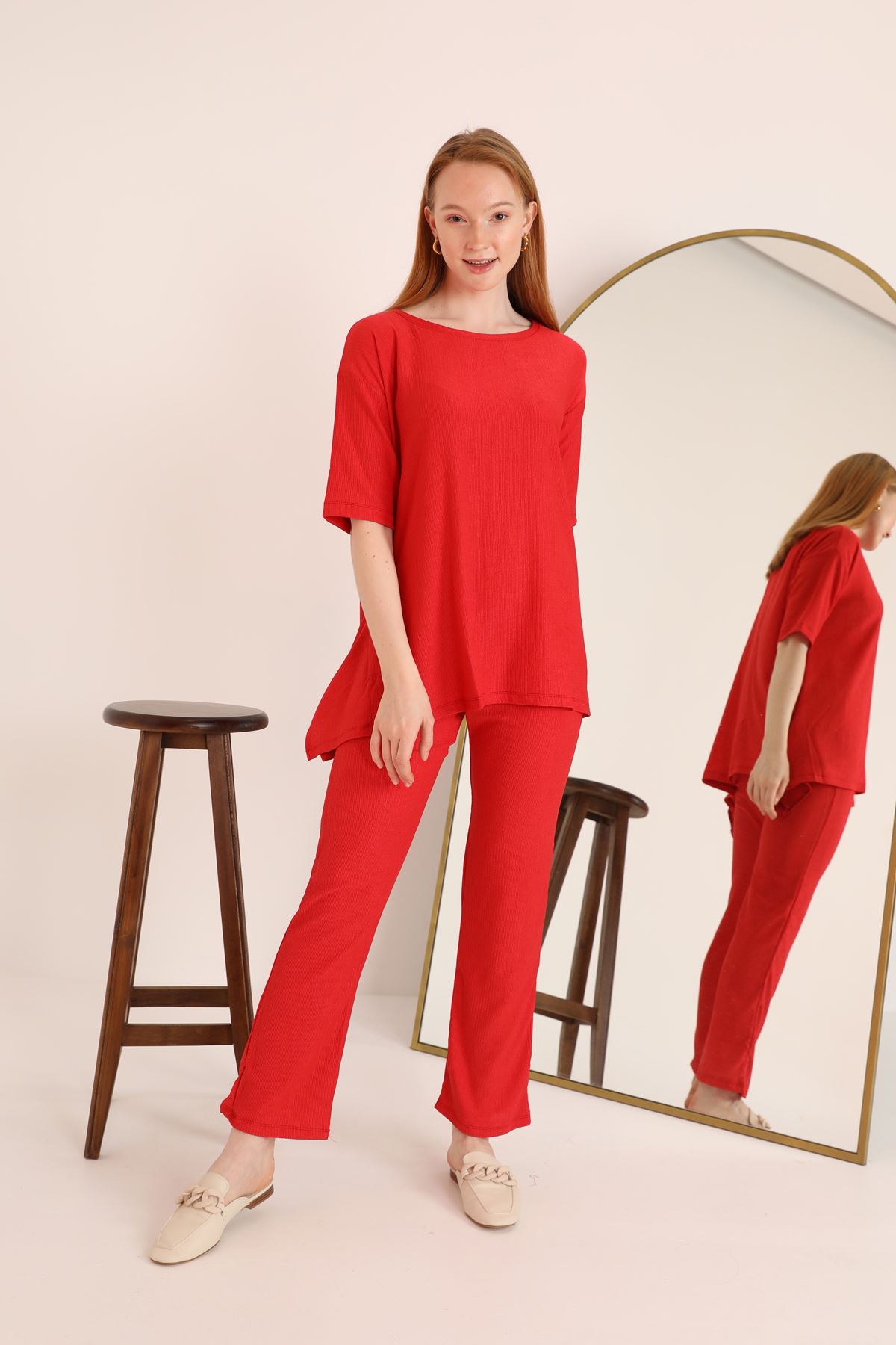 Cress Fabric Asymmetrical Cut Women's Suit-Red