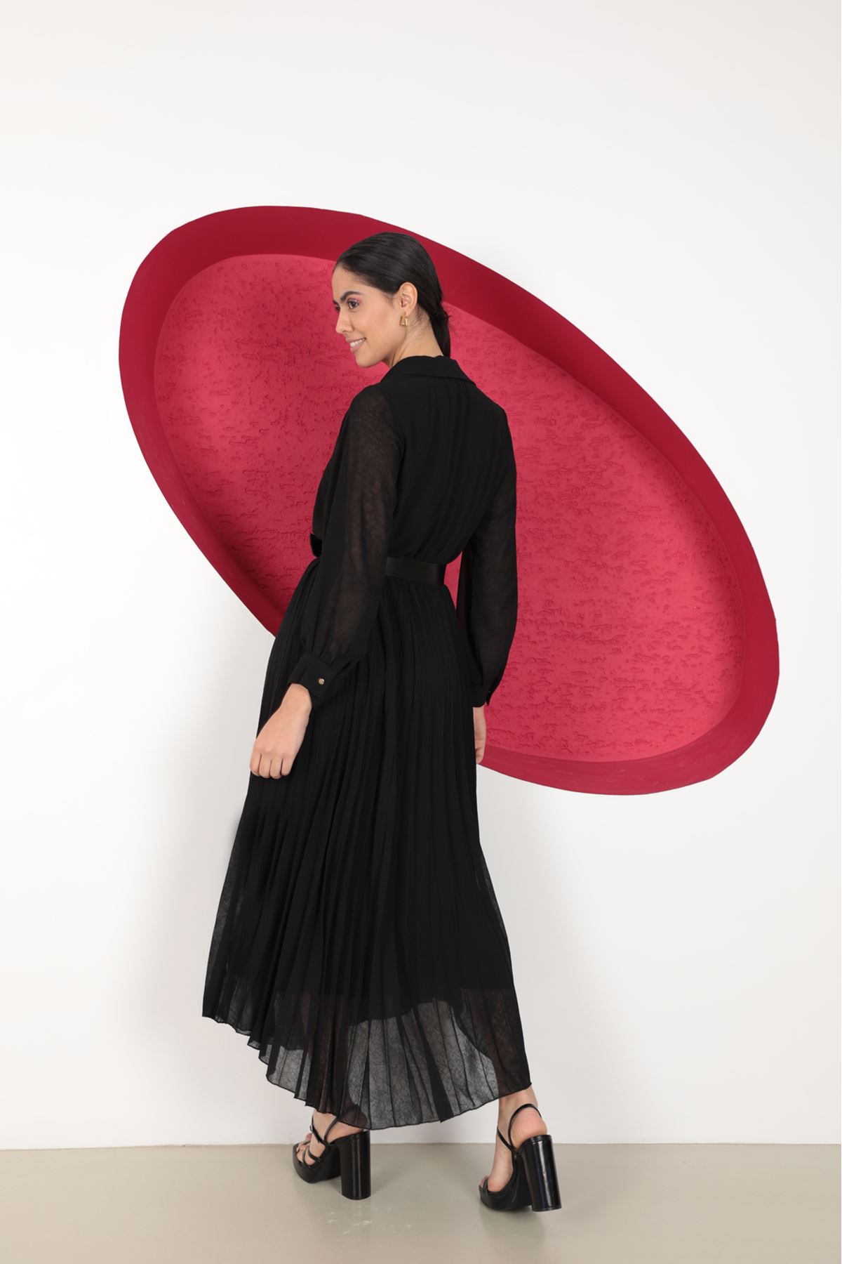 Женское платье Aerobin с шифоновым плиссированным поясом-Чёрный
