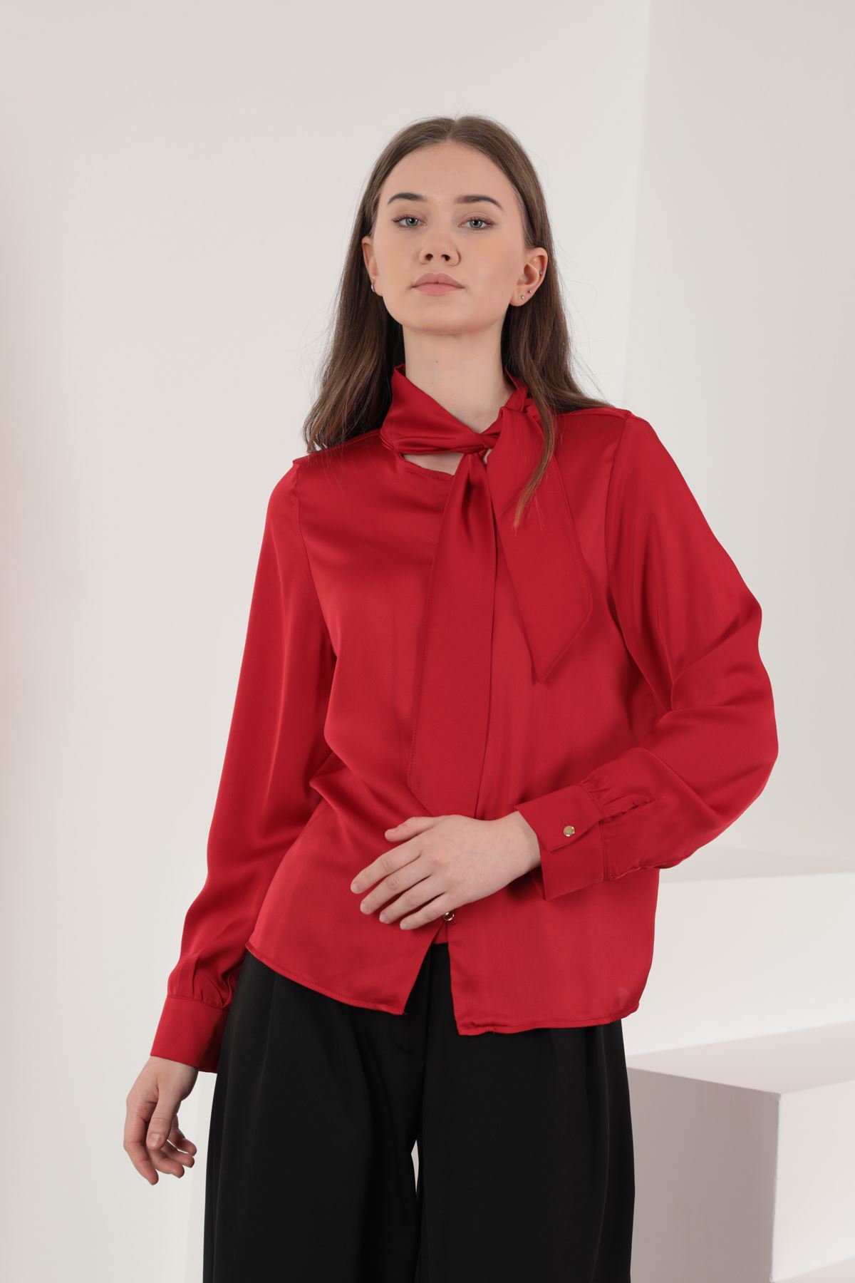 Kobe Satin Buttoned Foulard Collar Women's Shirt-Red