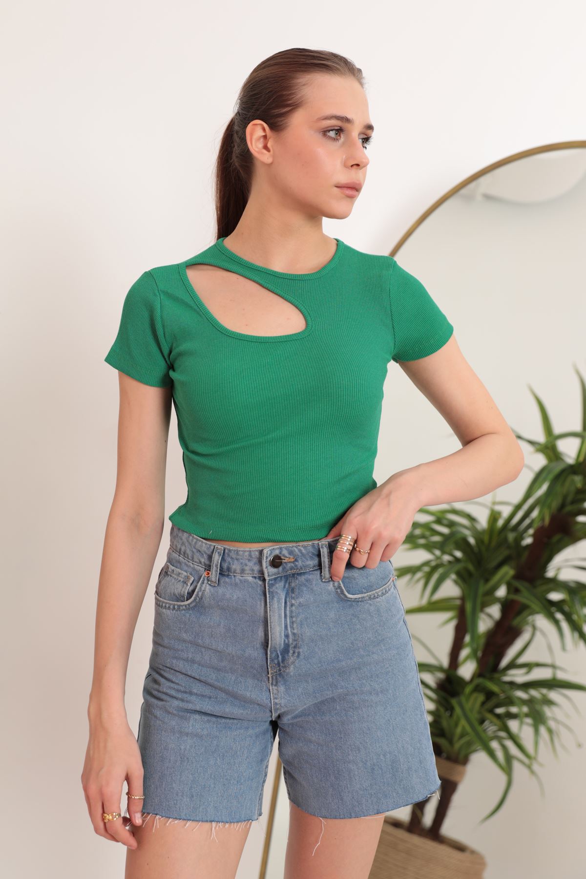 Kaşkorse Kumaş Önü Damla Model Kısa Kol Kadın Bluz-Yeşil