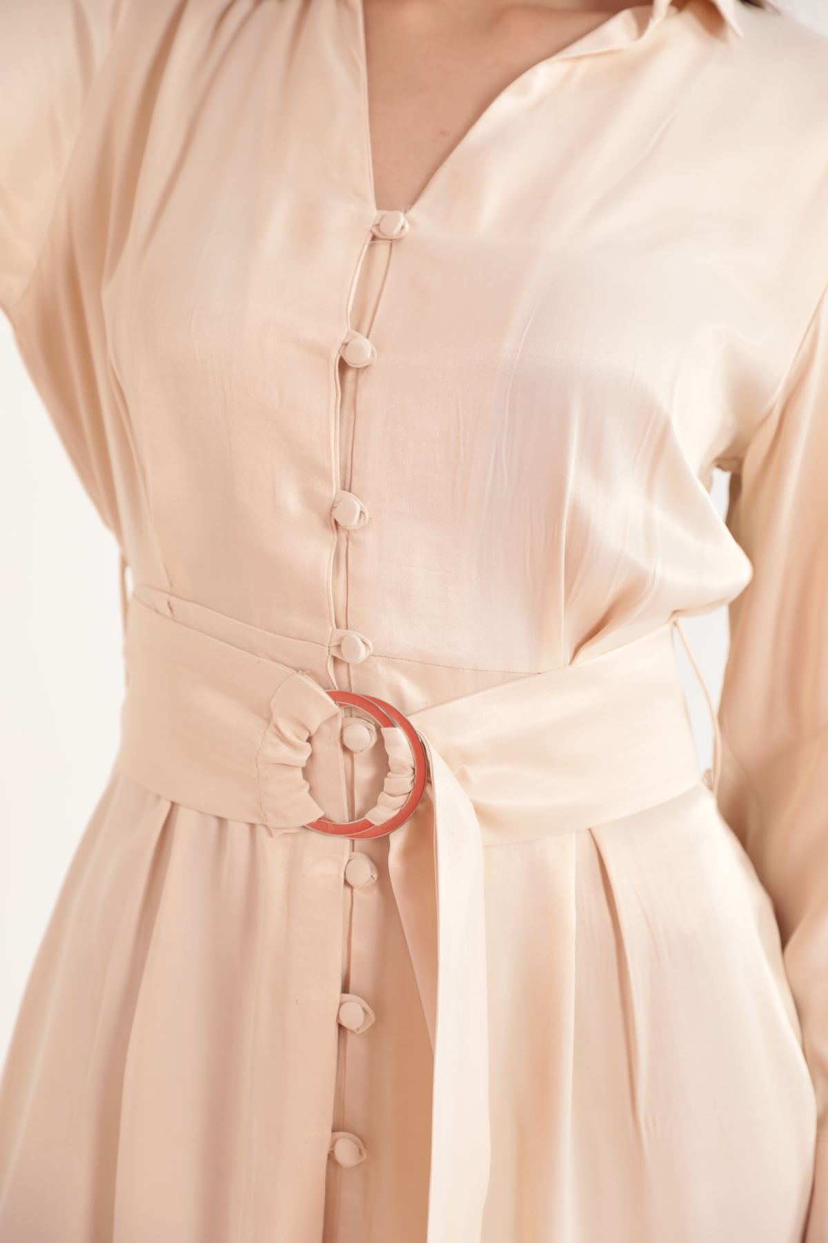 Saten Kumaş Düğme Detay Geniş Manşet Midi Kadın Elbise-Bej