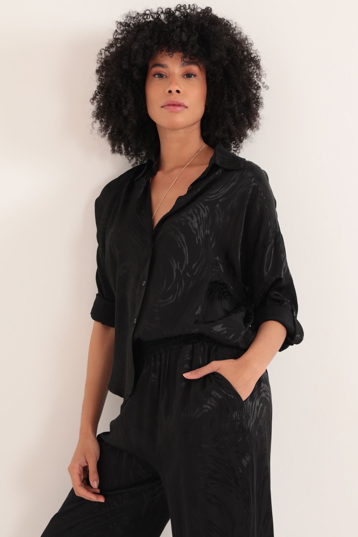 Jacquard Fabric Women Shirt-Black