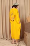 Viskon Kumaş Kol Yırtmaç Detaylı Sırt Nakışlı Kadın Elbise-Sarı