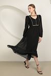 Şifon Kumaş Yakası Güpürlü Kadın Elbise-Siyah